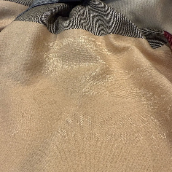 Burberry Beetroot Plaid Scarf - Picture 6 of 8